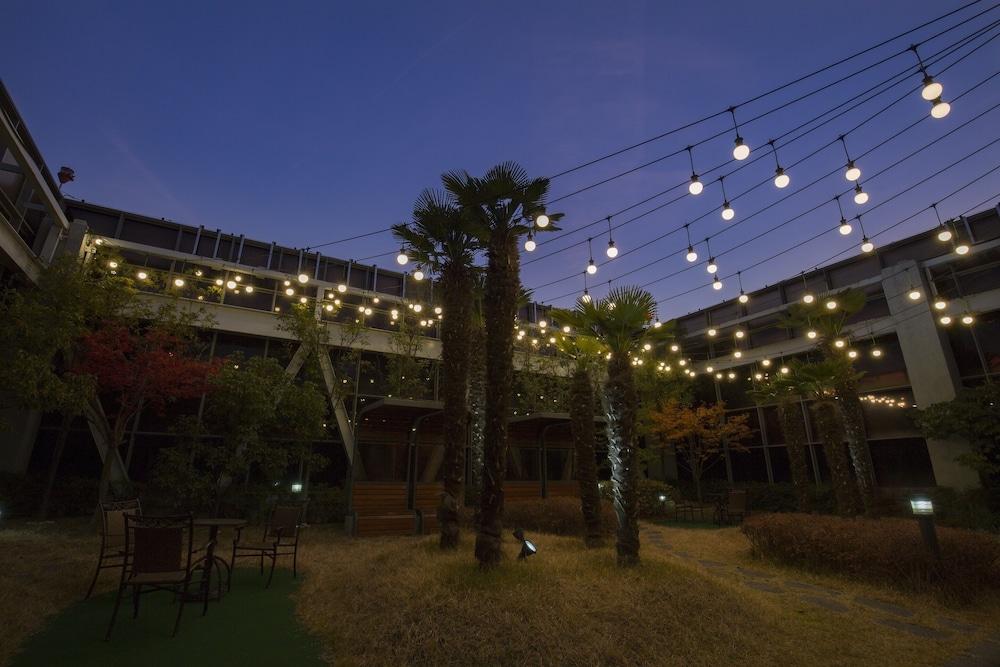 Eldis Regent Hotel Daegu Buitenkant foto